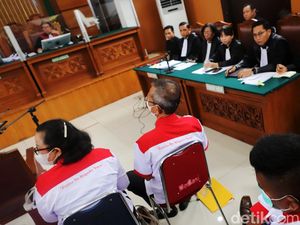 Pesan Menyentuh Ortu Brigadir Yosua di Sidang: Eliezer, Jujurlah Nak