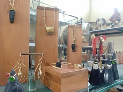 Perhiasan Kuningan Khas Bali Akan Jadi Suvenir Resmi G20