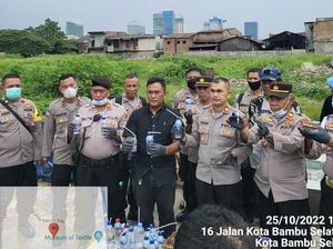 Polisi Gerebek Kampung Boncos di Jakbar, 5 Orang Diduga Pengguna Ditangkap