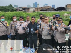 Polisi Gerebek Kampung Boncos di Jakbar, 5 Orang Diduga Pengguna Ditangkap
