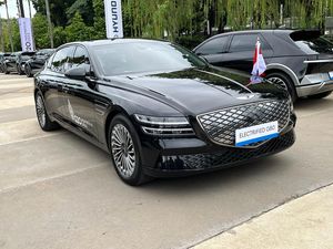 Spesifikasi Genesis G80 untuk KTT G20 Bali: Belum Antipeluru, Bisa Tempuh 500 Km