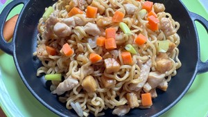Resep Mie Goreng Tempe dan Ayam untuk Anak Tak Doyan Nasi