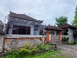 Rantai 2 Anak Kandung, Ibu-Pacarnya Dituntut 5 dan 4 Bulan Penjara