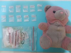 Pengedar Narkoba Surabaya Kelabui Polisi Sembunyikan Sabu Dalam Boneka Pengedar Narkoba Surabaya Kelabui Polisi Sembunyikan Sabu Dalam Boneka