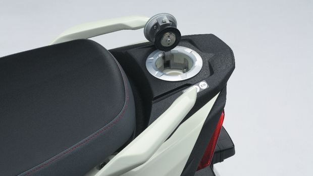 SUZUKI AVENIS 125