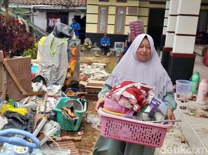 Kisah Ehan Warga yang Lolos Longsor Maut di Sukabumi Kisah Ehan Warga yang Lolos Longsor Maut di Sukabumi