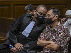 Upaya Bela Diri Benny Tjokro demi Lolos dari Tuntutan Mati Upaya Bela Diri Benny Tjokro demi Lolos dari Tuntutan Mati