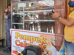 Pabrik Ekstasi Berkedok Toko Pempek di Pekanbaru Digerebek BNN!