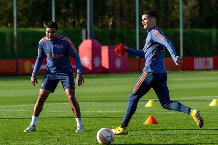 Cristiano Ronaldo MANCHESTER, ENGLAND - OCTOBER 25: Cristiano Ronaldo of Manchester United in action during a Manchester United training session at Carrington Training Ground on October 25, 2022 in Manchester, England. (Photo by Ash Donelon/Manchester United via Getty Images)