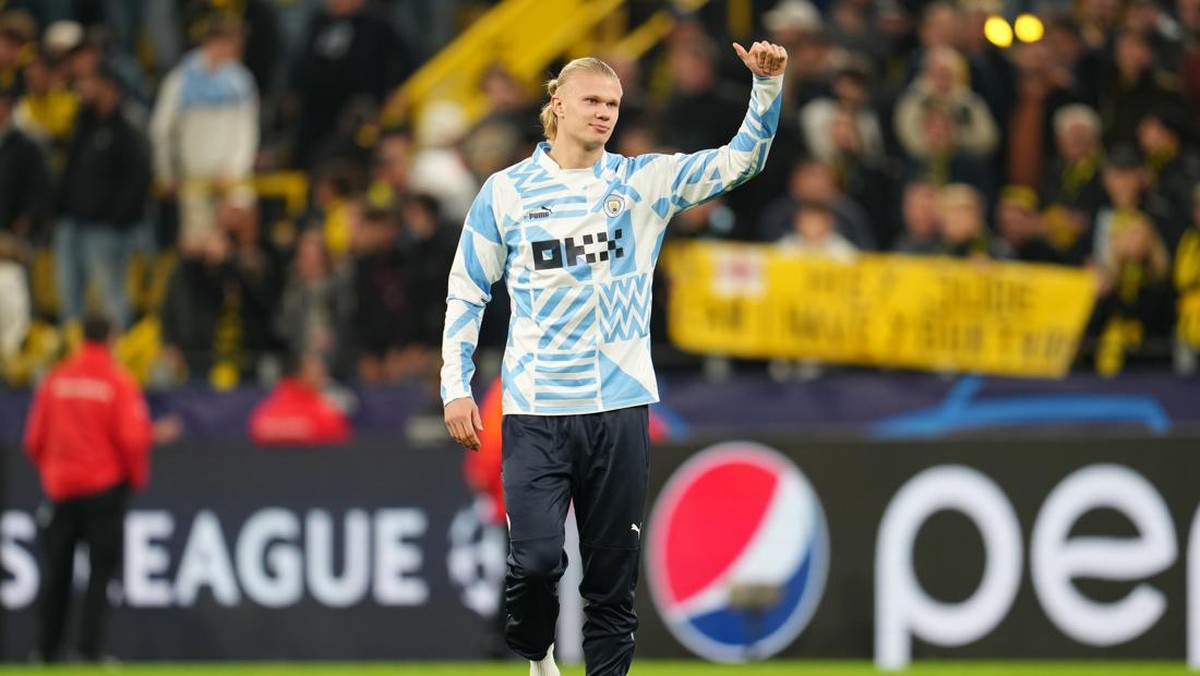 Haaland hanya bermain satu babak melawan Dortmund. Foto: Manchester City FC via Getty Ima/Matt McNulty - Manchester City