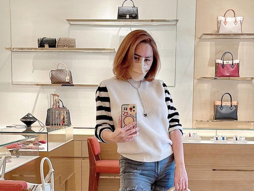 8 Potret Terbaru Femmy Permatasari, Wajah Jadi Begini Usai Oplas di Korea 8 Potret Terbaru Femmy Permatasari, Wajah Jadi Begini Usai Oplas di Korea