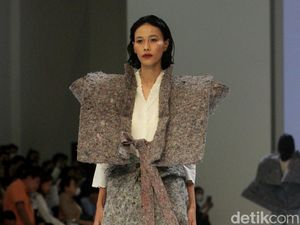 10 Koleksi Busana Sejauh Mata Memandang di JFW 2023, Angkat Limbah Tekstil 10 Koleksi Busana Sejauh Mata Memandang di JFW 2023, Angkat Limbah Tekstil