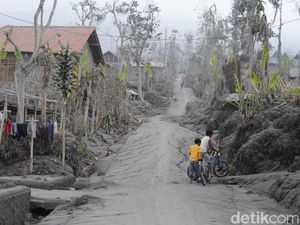 Ngerinya Erupsi Merapi 2010, Lantai Rumah Memerah Terkena Awan Panas