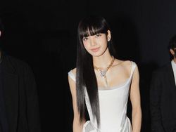 Lisa BLACKPINK Pecahkan 3 Guinness World Records
