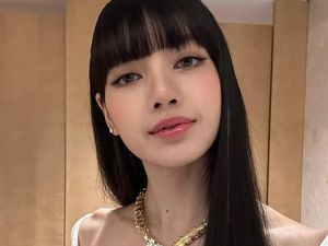 Lisa BLACKPINK Disebut Ditawari Rp 1,2 T untuk Pindah dari YG Entertainment
