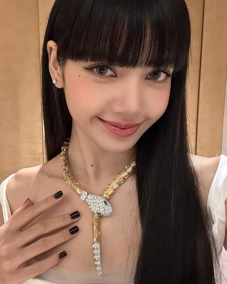 Lisa BLACKPINK
