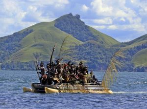 Menikmati Warisan Budaya Papua di Festival Danau Sentani