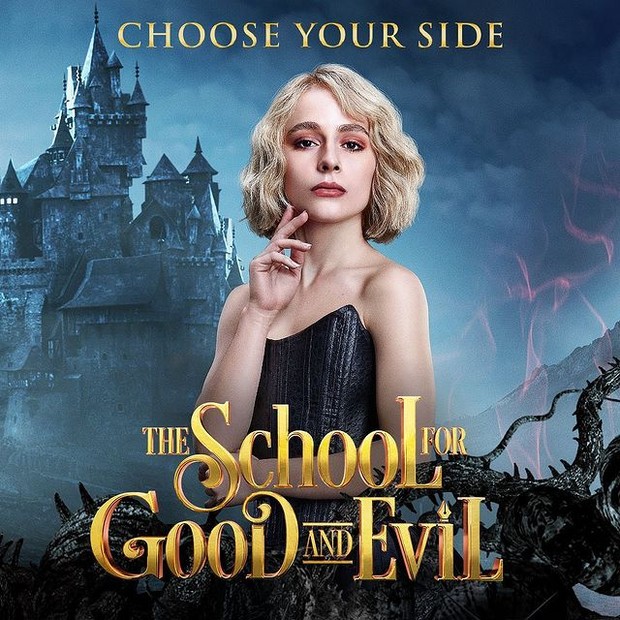 kostum Halloween ala The School For Good and Evil