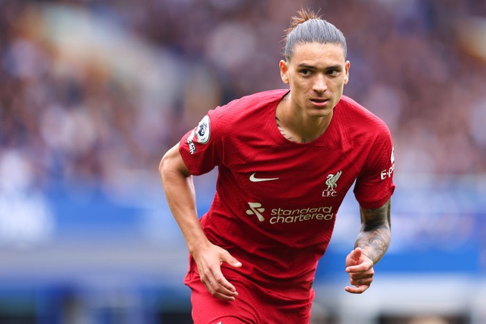 LIVERPOOL, ENGLAND - SEPTEMBER 03: Darwin Nunez of Liverpool during the Premier League match between Everton FC and Liverpool FC at Goodison Park on September 3, 2022 in Liverpool, United Kingdom. (Photo by Robbie Jay Barratt - AMA/Getty Images)