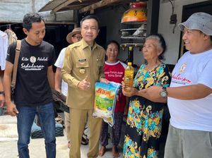 Wabup Blitar Salurkan Bantuan Sembako untuk Korban Bencana Alam