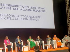 Waketum MUI Serukan Hentikan Perang di Forum Perdamaian Dunia