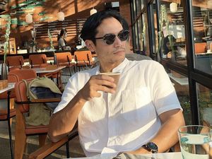 10 Momen Ngopi Rino Soedarjo yang Dikabarkan Pacar Gisella Anastasia