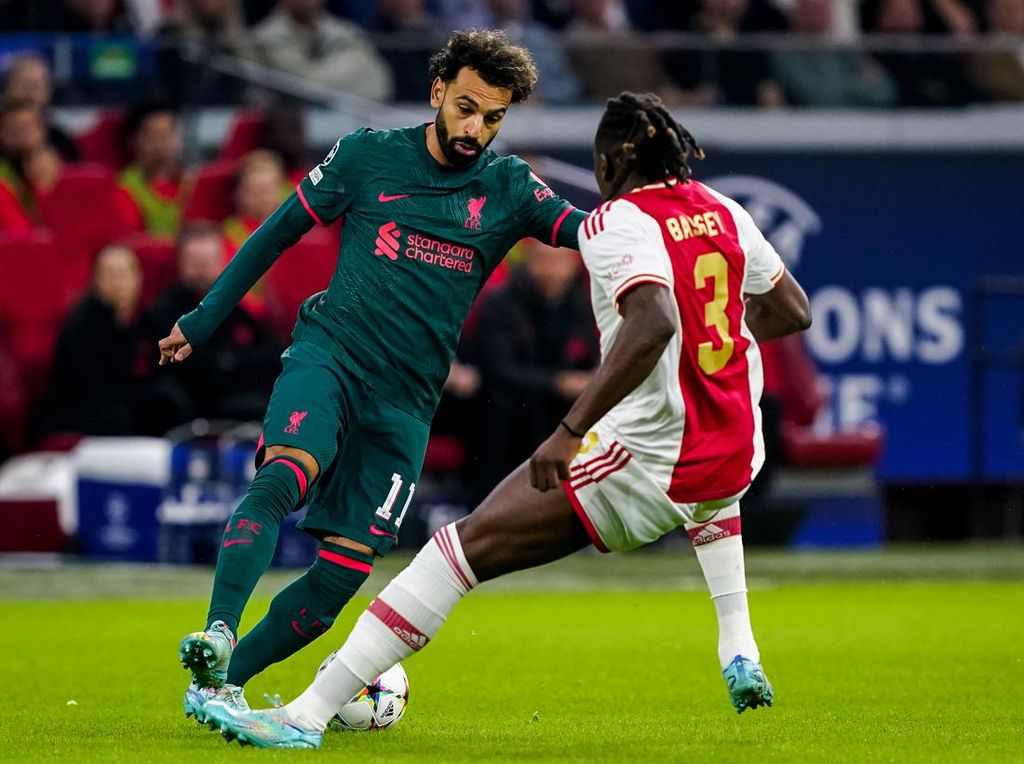 Liverpool Ungguli Ajax di Babak Pertama