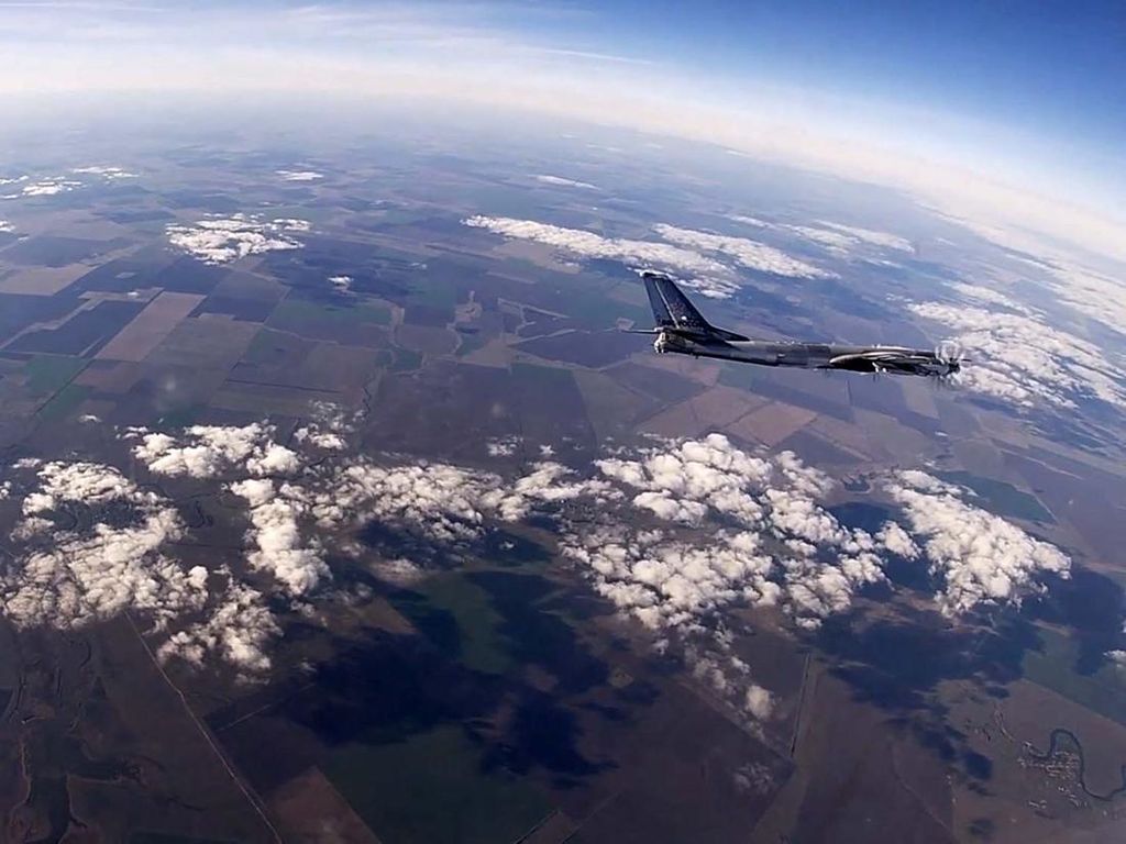Manuver Pesawat Pengebom Rusia Dekat Jepang saat PM Kishida ke Ukraina