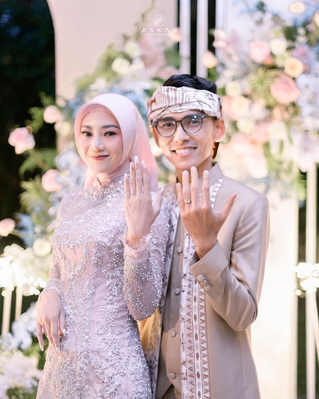 Beni Mulyana dan Tunangan