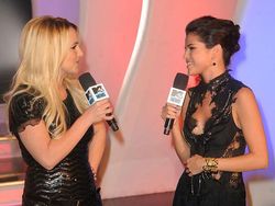 Britney Spears Diduga Sindir Gaya Selena Gomez di Video Klip BLACKPINK