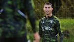 Cristiano Ronaldo Habis Ngambek Terbitlah Senyum