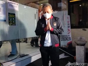 Direktur Operasional LIB Buka Suara Soal Jam Pertandingan Tragedi Kanjuruhan Direktur Operasional LIB Buka Suara Soal Jam Pertandingan Tragedi Kanjuruhan