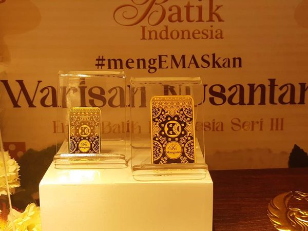 Wujud Emas Batangan Motif Batik yang Ciamik