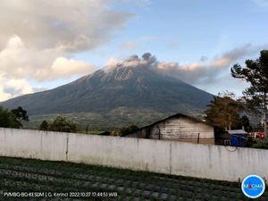 Gunung Kerinci Ditutup Usai Erupsi, WN Malaysia Nekat Mendaki Gunung Kerinci Ditutup Usai Erupsi, WN Malaysia Nekat Mendaki