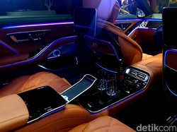 Banyak Tersemat di Mobil Mewah, Apa Sebenarnya Fungsi Ambient Light?