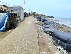 Situs Keramat Peninggalan Wali Dilahap Abrasi Laut Jawa di Karawang