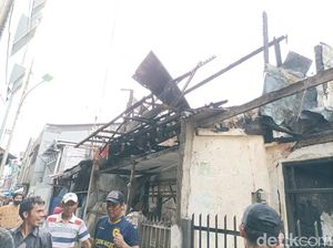 Kronologi Kebakaran Hanguskan 5 Rumah di Tambora Jakbar