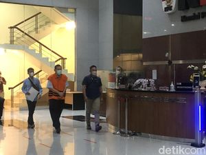 Kepala BPN Riau Terima Suap SGD 120 Ribu, Sebagian Via Rekening Pegawai Kepala BPN Riau Terima Suap SGD 120 Ribu, Sebagian Via Rekening Pegawai