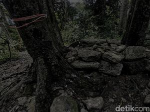 Jurit Malam: Batas Kerajaan Pajajaran di Gunung Tangkil Sukabumi Jurit Malam: Batas Kerajaan Pajajaran di Gunung Tangkil Sukabumi