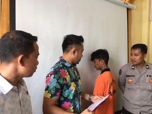Gadai Motor Demi Sabu, Residivis di Mataram Dipolisikan Ibu Kandung Gadai Motor Demi Sabu, Residivis di Mataram Dipolisikan Ibu Kandung