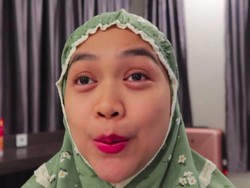 Channel YouTube Balik, Ria Ricis Sujud Syukur hingga Bagi-bagi Duit