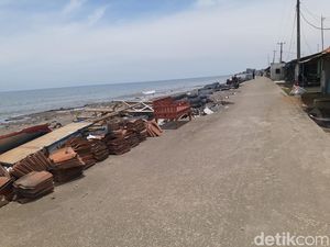 Cerita Penghuni Atlantis Karawang, Hilang Tanah Tergerus Laut Cerita Penghuni Atlantis Karawang, Hilang Tanah Tergerus Laut