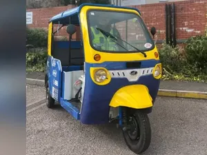 Mobil Operasional Polisi Inggris Mirip Banget Tuk-tuk, yang Ini Perkasa Banget