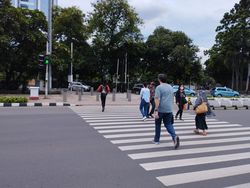 Telah Diperbaiki, Tiang Pelican Crossing Sudah Digunakan Pedestrian