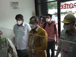 Walkot Jakpus Sidak Apotek, Pastikan Obat Sirop Tak Dijual