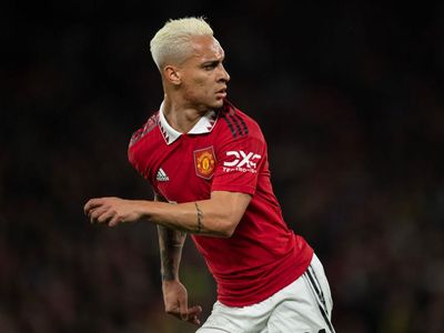 Foto: Aksi Antony yang Dicap Badut oleh Legenda MU
