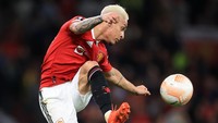 3. Winger Antony ada di posisi ketiga dengan top speed 35.29 km per jam. Foto: Simon Stacpoole/Offside via Getty Images