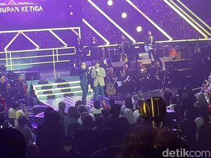 Ari Lasso Cerita Kedekatan Khusus dengan Ariel Tatum