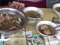Nikmatnya Bakso Tulang Muda di Lumajang yang Cocok Disantap Saat Hujan