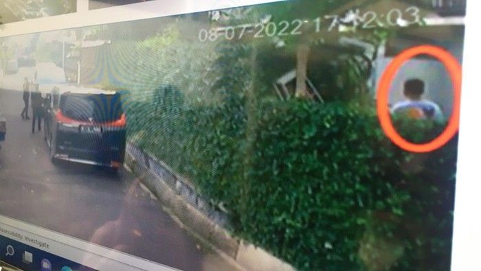 CCTV di depan rumah Ferdy Sambo